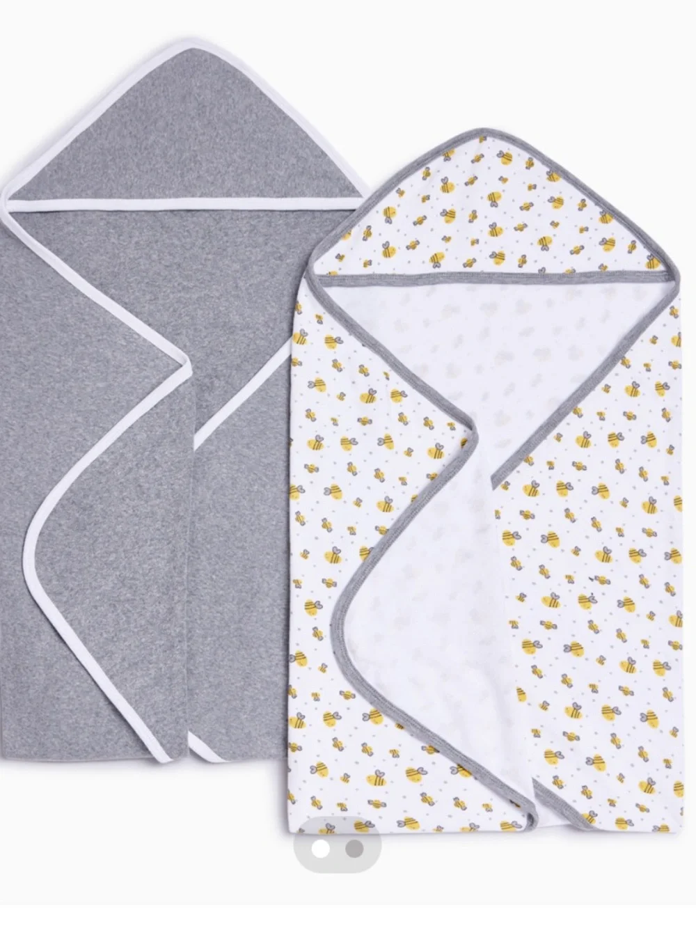 [NWT] Organic Baby Towels with Yellow Bee Print